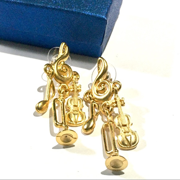 Best Gift for Music and Singing Lovers Jewelery - Picture 3 of 3